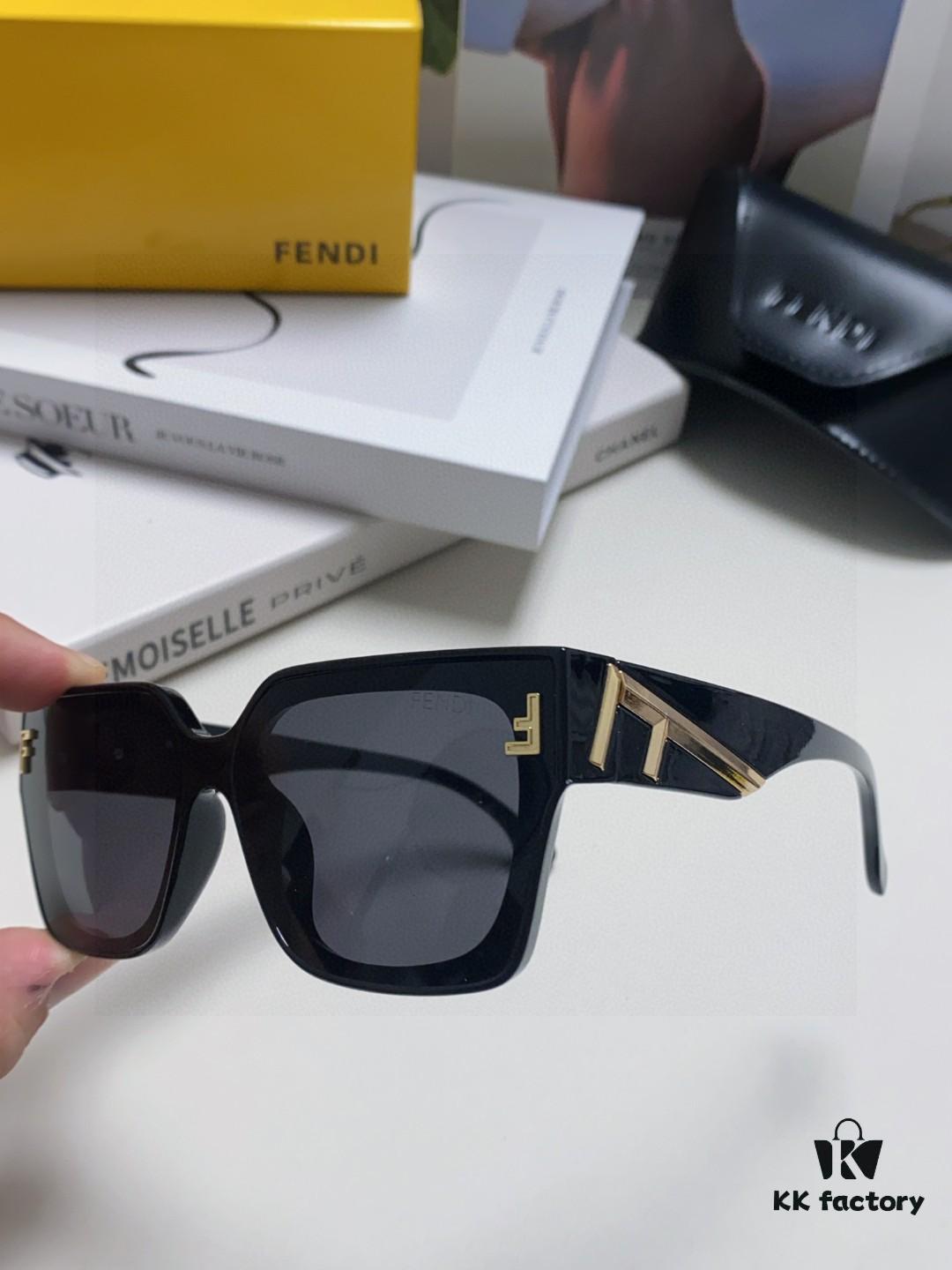 6931fcc33a89a121ed54d2cc FENDI 2024 New Logo Design Minimalist Fashion Women's Sunglasses with Seamless Mirror Lenses