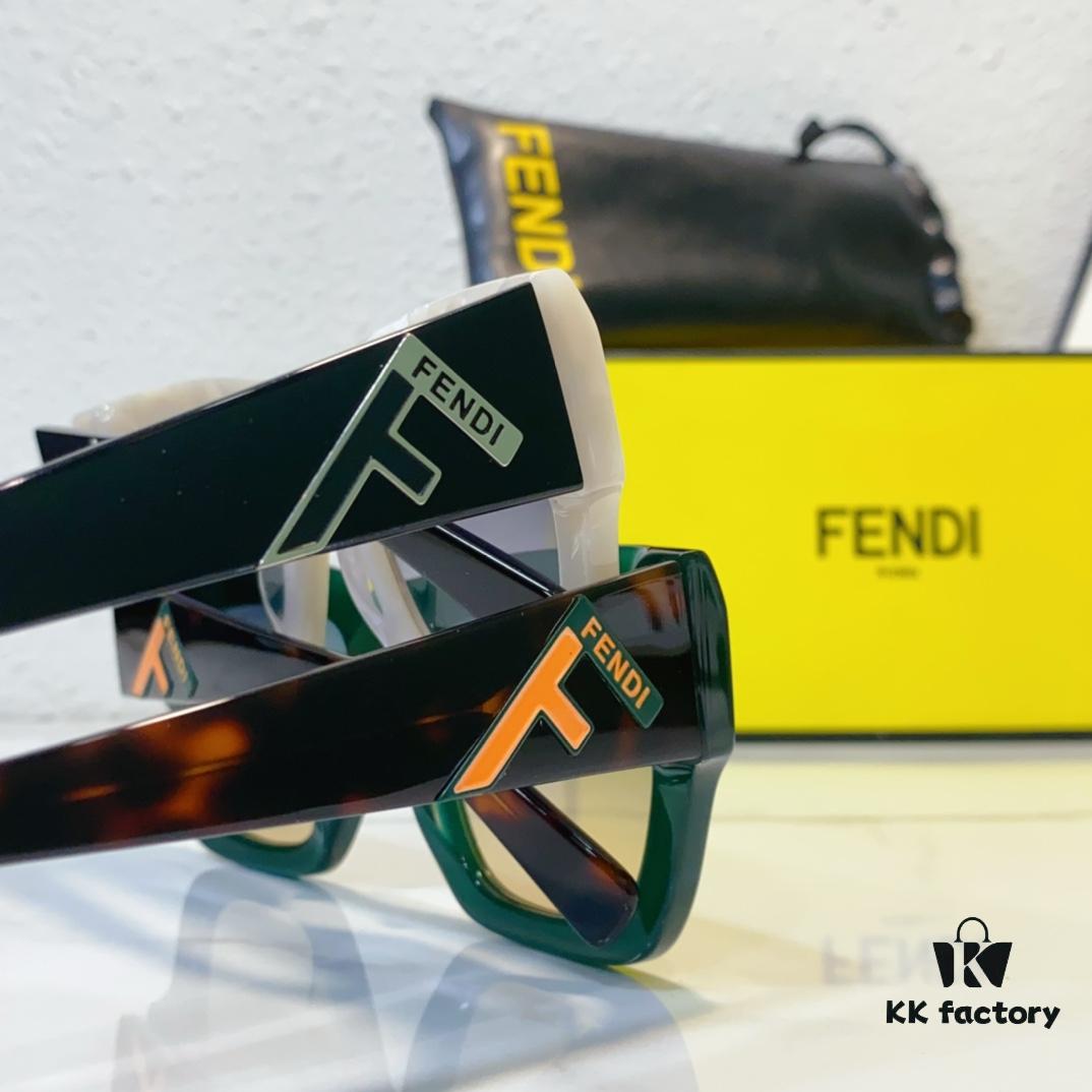 140 FENDI FE4080 Sunglasses