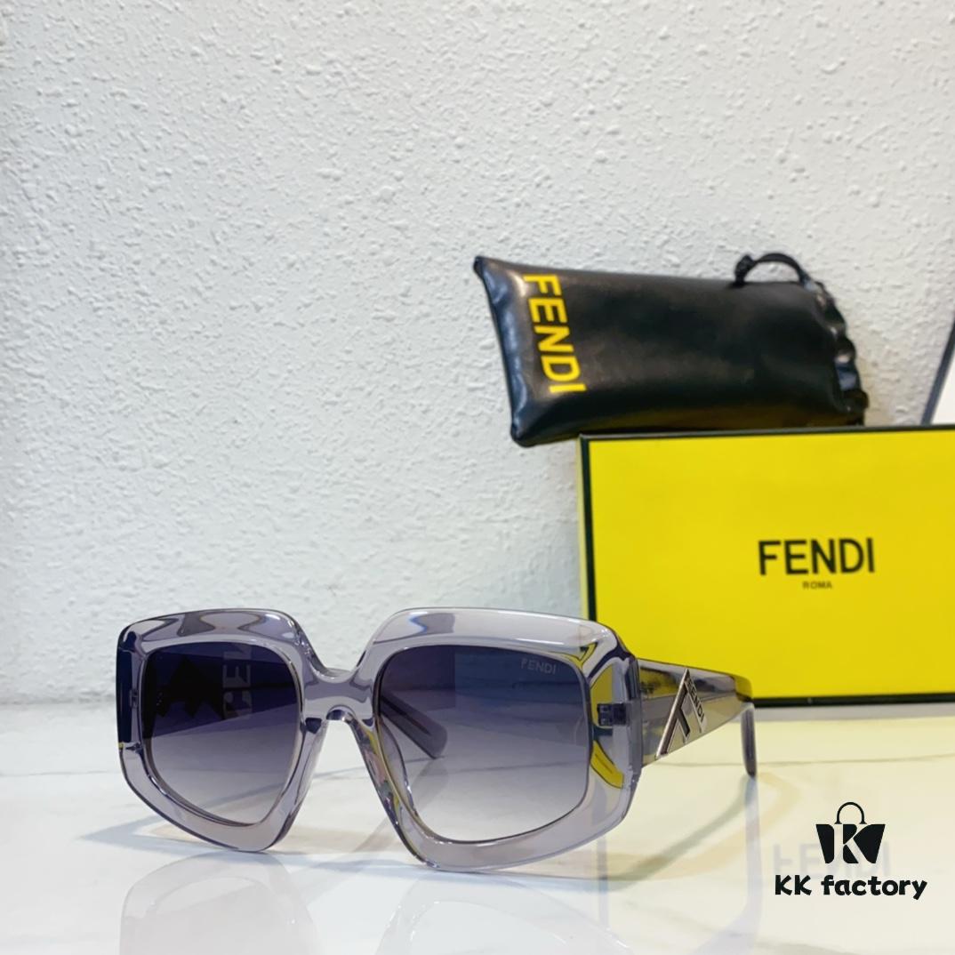 140 FENDI FE4079 Sunglasses
