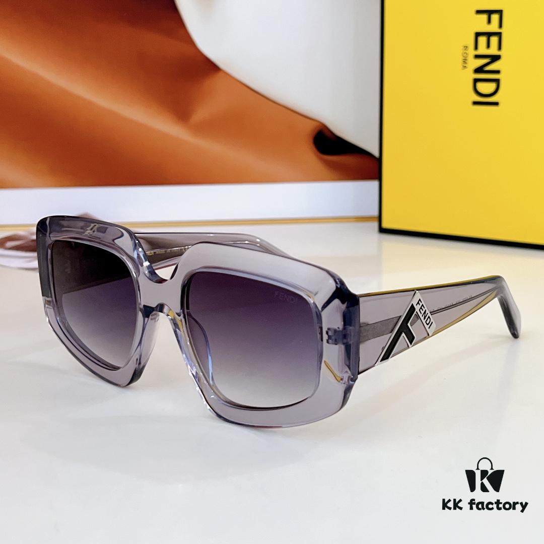 140 FENDI Mod: FE4079 Size: 54□21-142