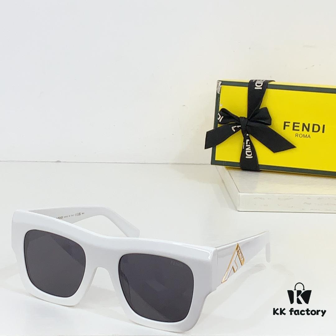 140 FENDI FE4080 Sunglasses, Size: 52-23-142