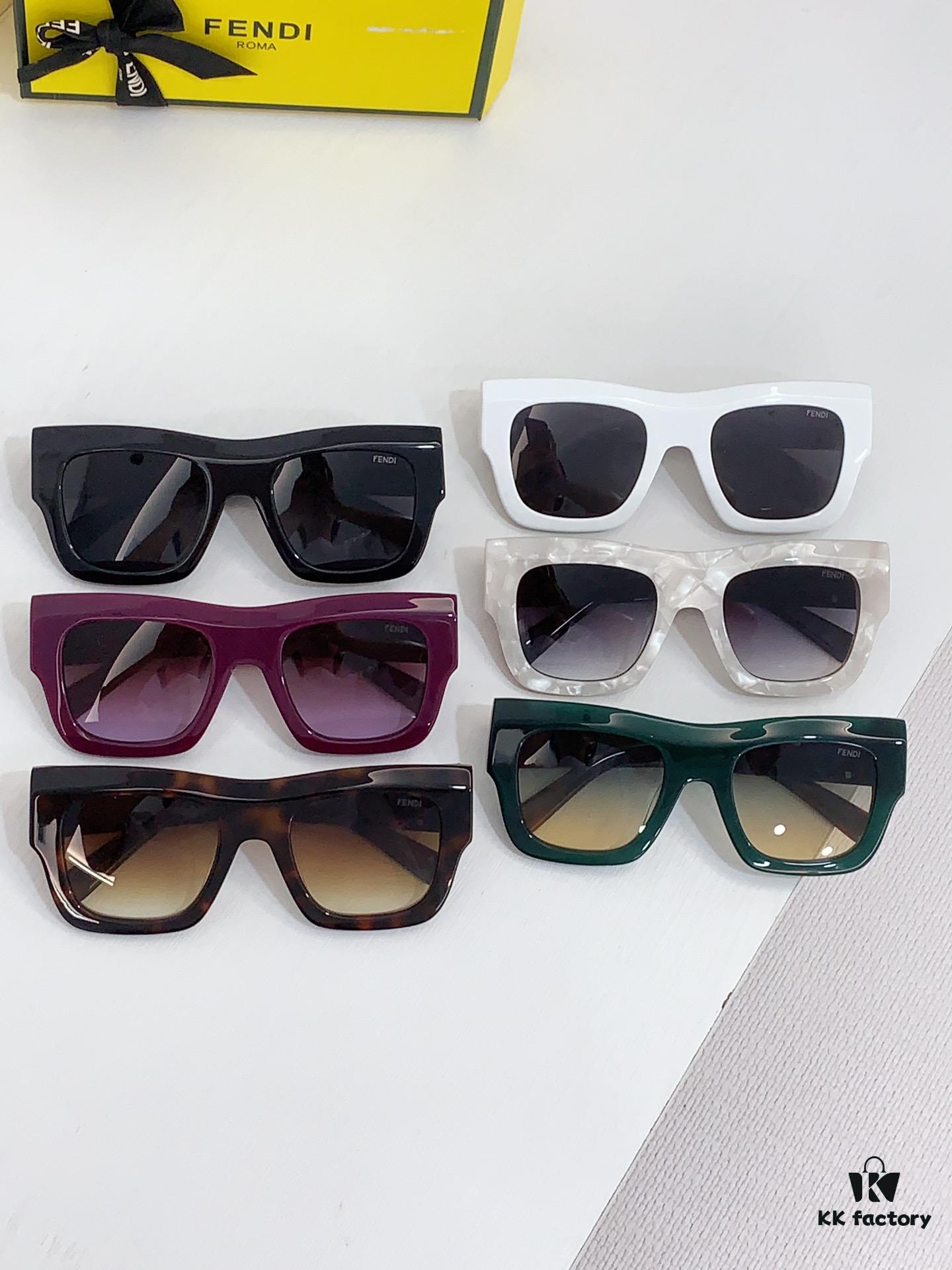 140 FENDI FE4080 Sunglasses, Size: 52-23-142