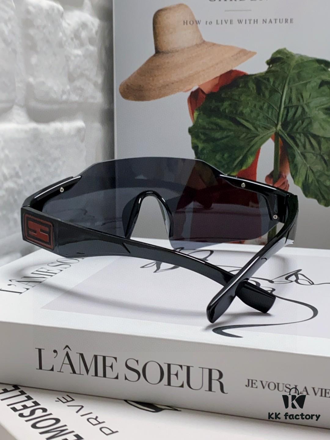6931fccc3a89a121ed54d32a Fendi Running Glasses for Cycling and Marathon, Unisex Outdoor Windproof Sunglasses with Large Frame