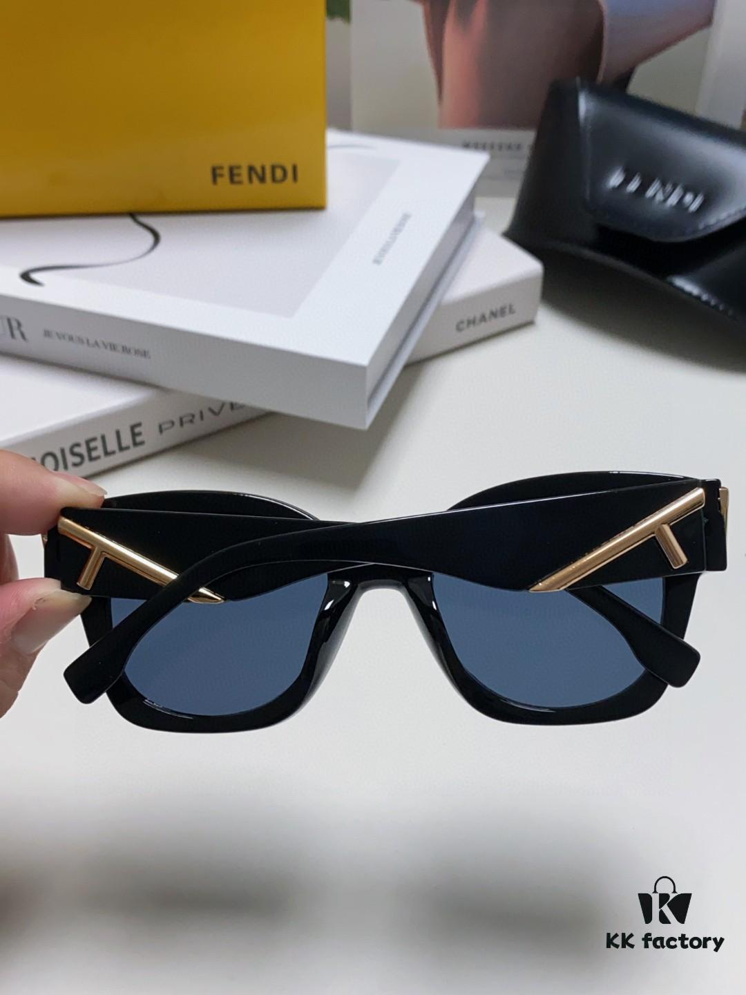 6931fccf3a89a121ed54d356 FENDI Fendi Newly Designed Logo, Minimalist and Stylish, Featuring Seamless Mirror Lenses