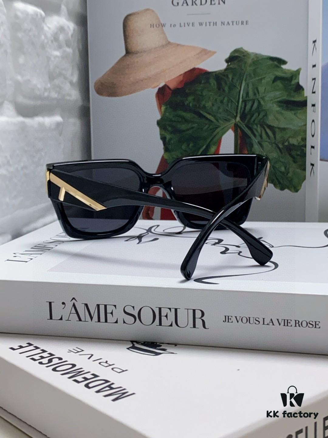 6931fcd13a89a121ed54d369 FENDI 2024 New Logo Design Minimalist Fashion Women's Sunglasses with Seamless Mirror Lenses