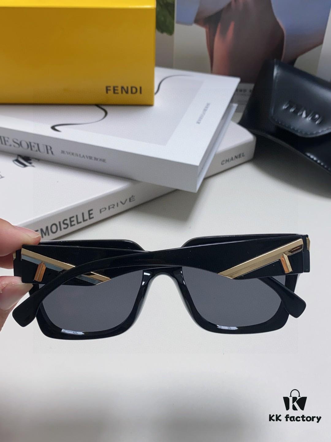 6931fcd13a89a121ed54d36d FENDI 2024 New Logo Design Minimalist Fashion Women's Sunglasses with Seamless Mirror Lenses