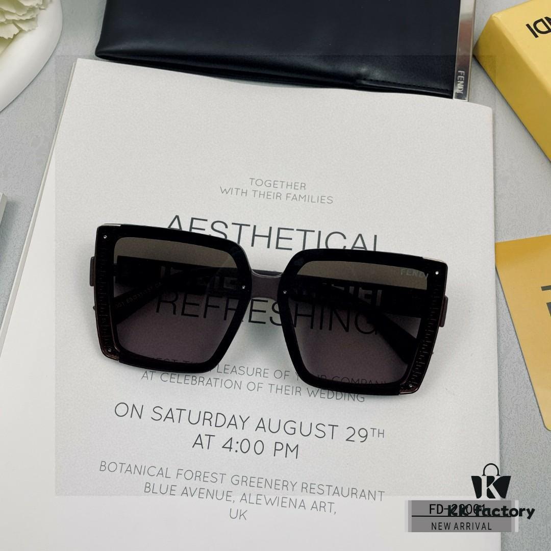 6931fcd23a89a121ed54d377 FENDI Italy | Polarized Sunglasses with TR90 Frame and POLAROID Lens