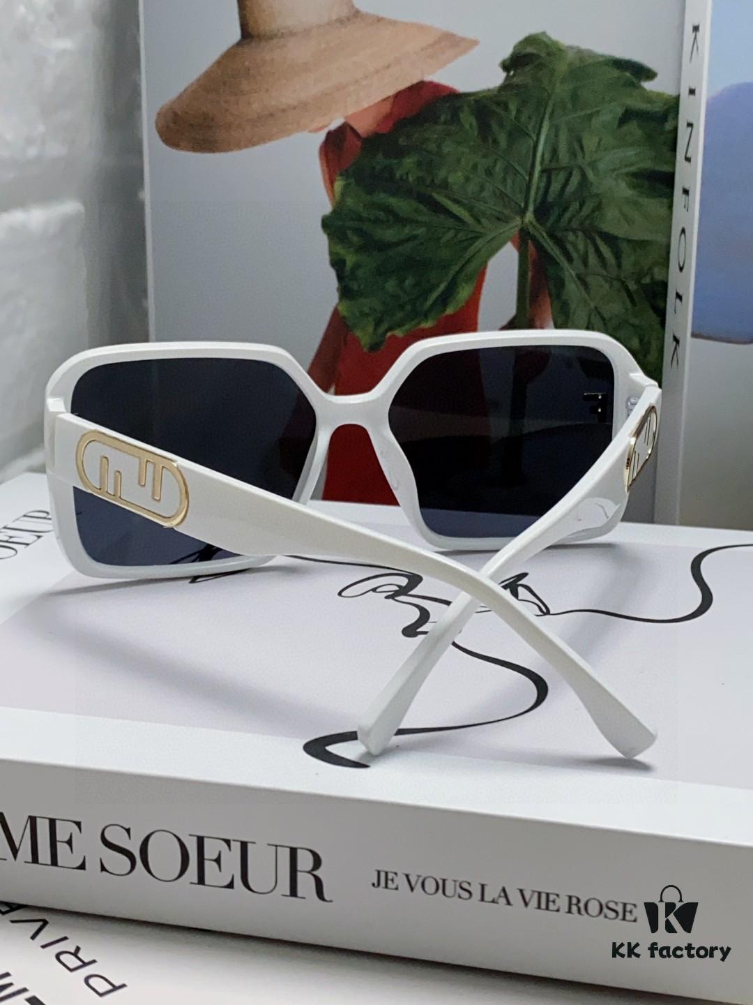 6931fcd63a89a121ed54d3b3 Fendi 2024 New Arrival Trendy European-American Style Square Sunglasses for Women, High-End Fashion UV-Protective Sunglasses In Stock