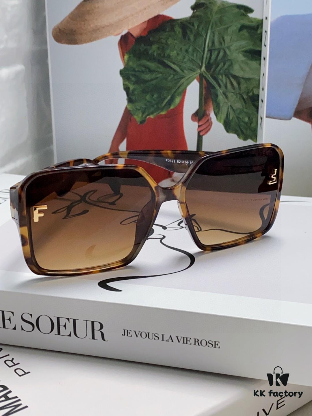6931fcdf3a89a121ed54d42c Fendi 2024 New Arrival Trendy European-American Style Square Sunglasses for Women, High-End Fashion UV-Protective Sunglasses In Stock