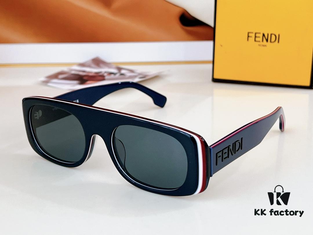 150 FENDI MODEL: FE40162I SIZE: 54□20-145