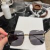 140 FENDI [FE4076U] Minimalist and Elegant Square Frame, Stylish Face-Framing Design with Mirror-Finished Full Rhinestone Letter Accents