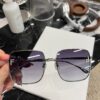 140 FENDI [FE4076U] Minimalist and Elegant Square Frame, Stylish Face-Framing Design with Mirror-Finished Full Rhinestone Letter Accents