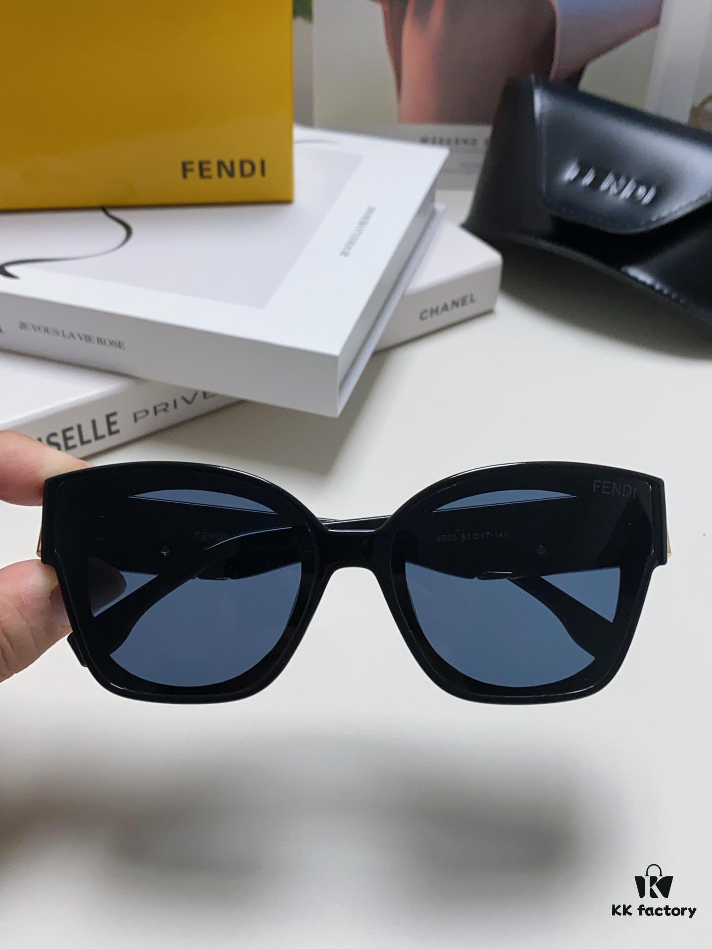 6931fce83a89a121ed54d4a2 FENDI Fendi Newly Designed Logo, Minimalist and Stylish, Featuring Seamless Mirror Lenses