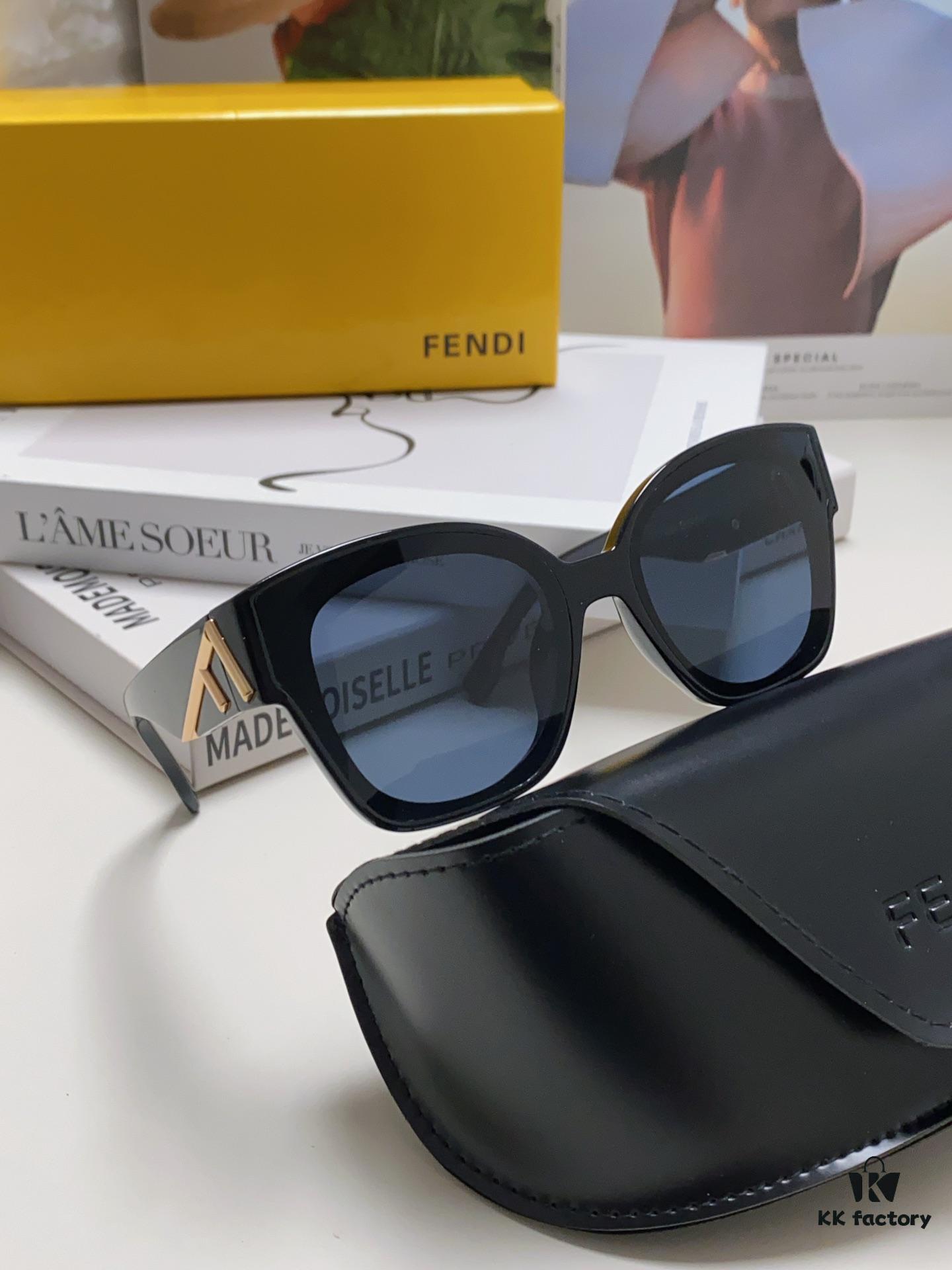 6931fce83a89a121ed54d4a6 FENDI Fendi Newly Designed Logo, Minimalist and Stylish, Featuring Seamless Mirror Lenses
