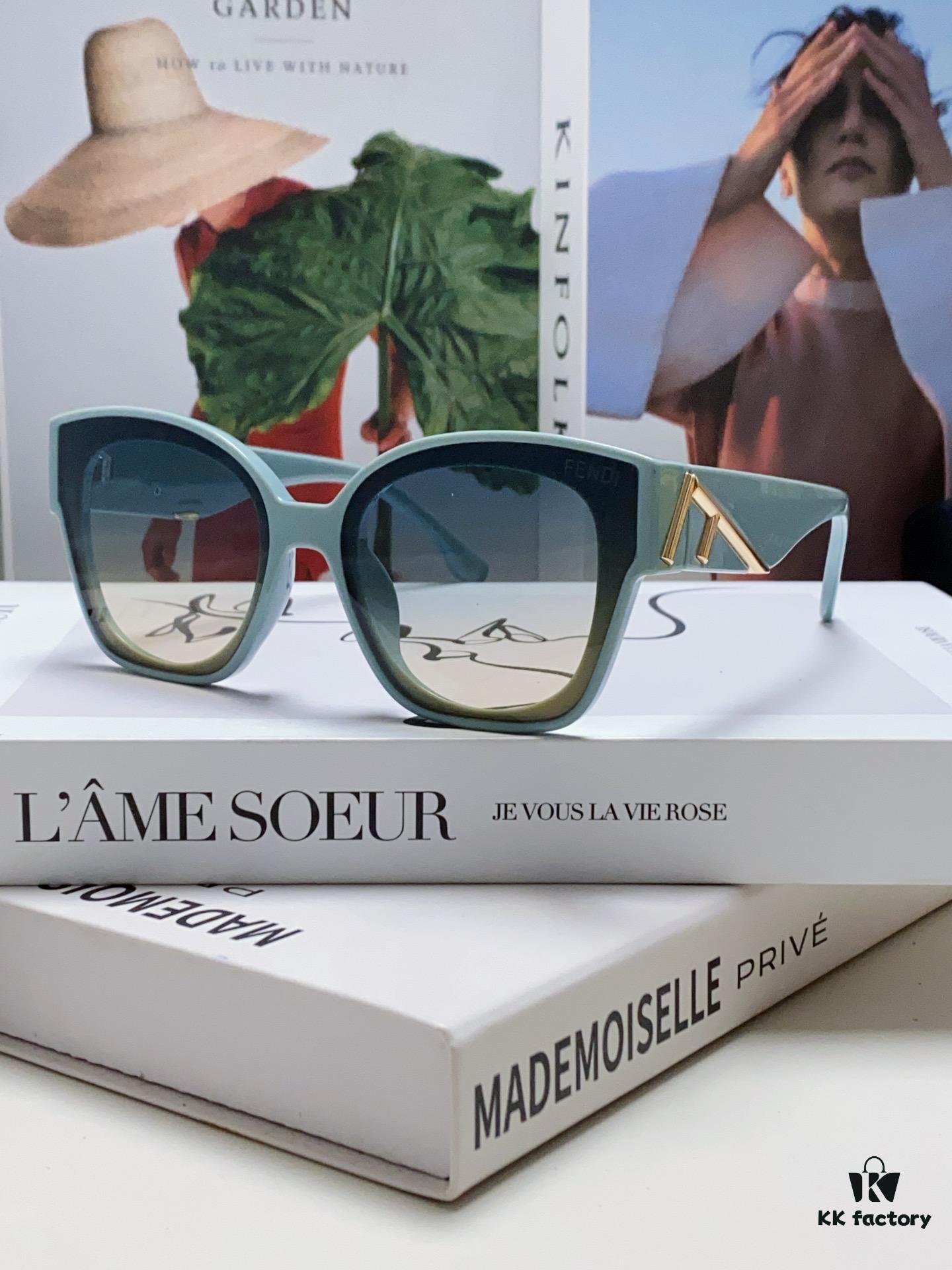 6931fce83a89a121ed54d4a9 FENDI Fendi New Logo Design Minimalist Fashion Sunglasses with Zero-Curve Mirror Lenses