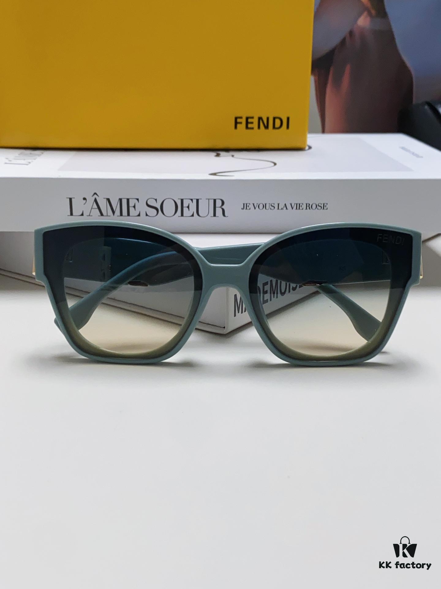 6931fce93a89a121ed54d4af FENDI Fendi New Logo Design Minimalist Fashion Sunglasses with Zero-Curve Mirror Lenses