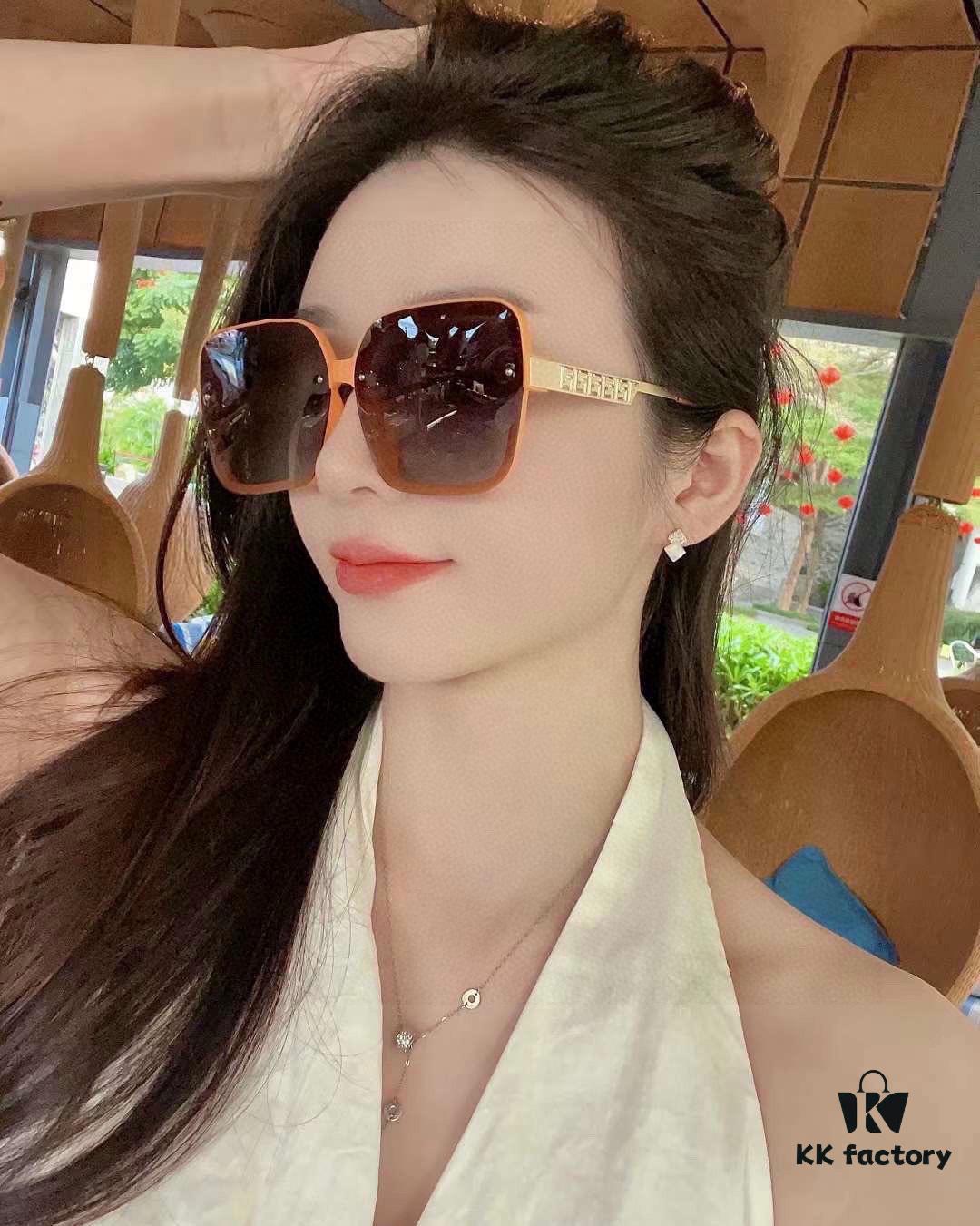 6931fcee3a89a121ed54d4f6 Fendi Women's Polarized Sunglasses, Fashionable Face-Framing Design, Luxury Style, 7233 Eyewear