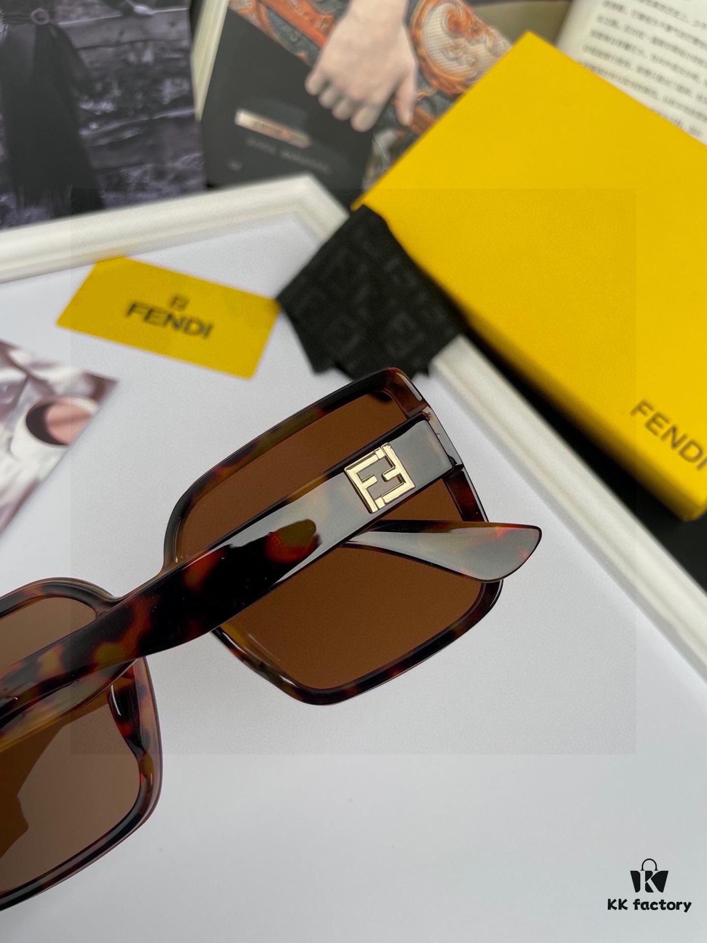 6931fcf03a89a121ed54d50b FENDI High-Quality Women's Polarized Sunglasses with TR90 Frame