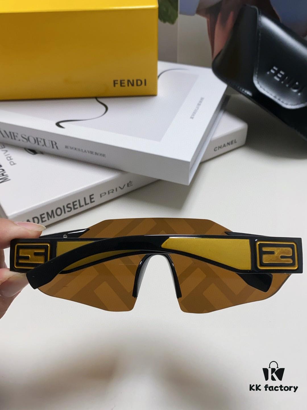 6931fcf43a89a121ed54d54c Fendi Running Glasses for Cycling and Marathon, Unisex Outdoor Windproof Sunglasses, Oversized Frame Sun Protection Eyewear
