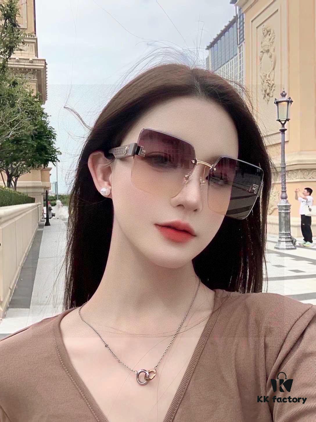 6931fcf63a89a121ed54d55d Fendi FENDI Women's Sunglasses with HD Nylon Lenses, Fashionable Face-Framing Design, Stylish and Trendy