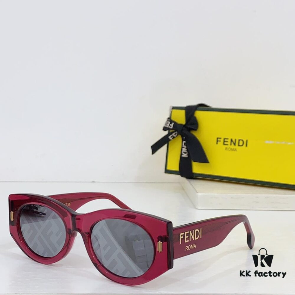 6931fcfe3a89a121ed54d5cb 140 Fendi* FOL083V Sunglasses