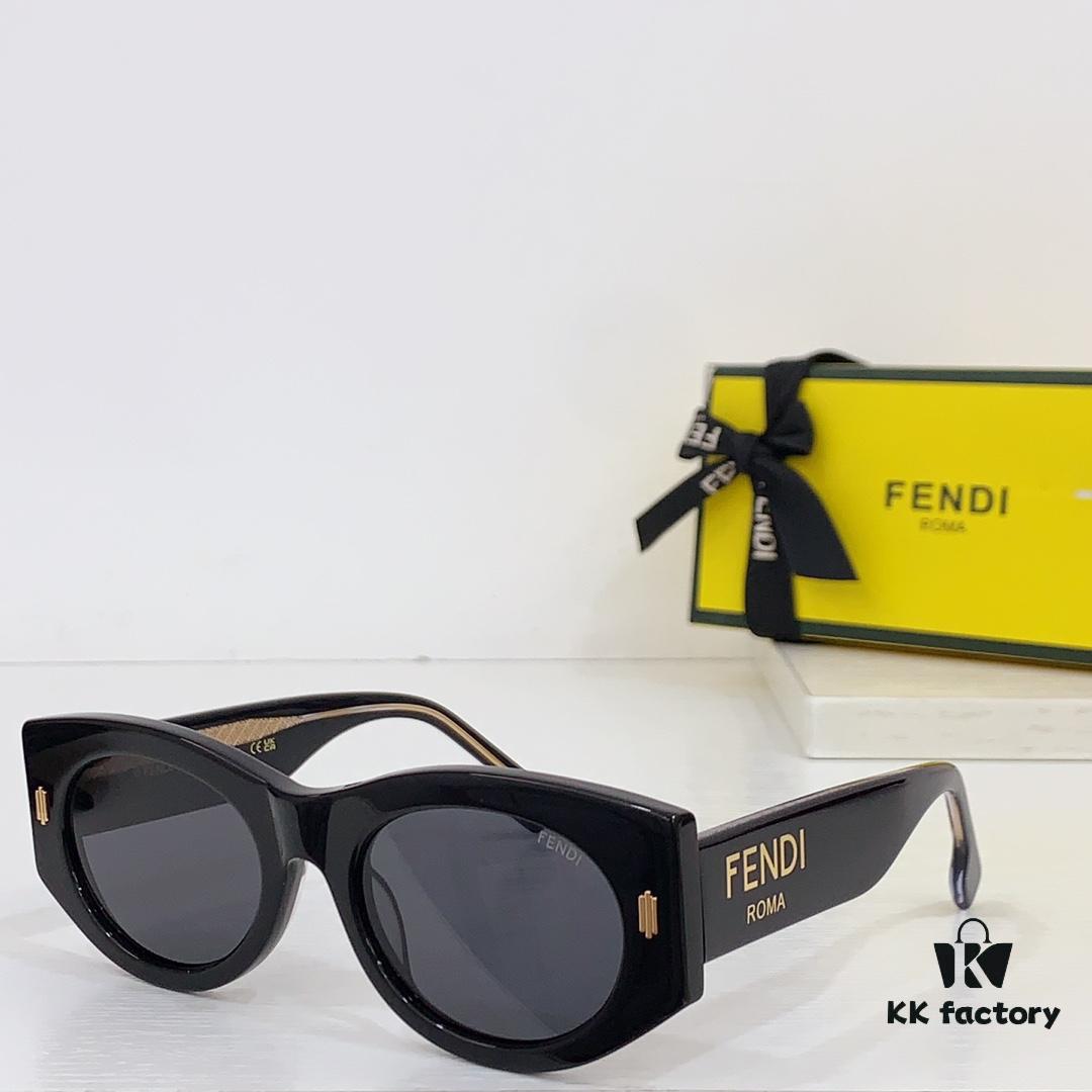 140 Fendi* FOL083V Sunglasses