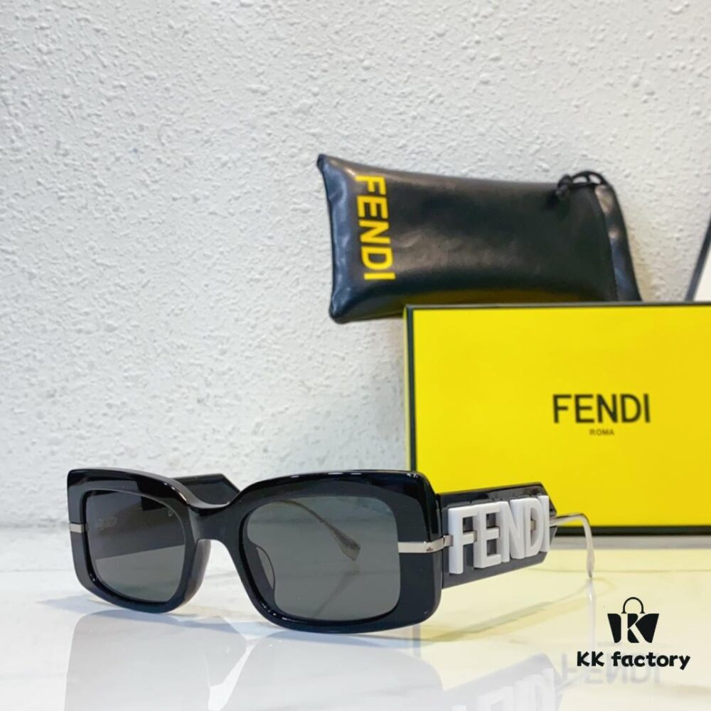 6931fd013a89a121ed54d5f8 150 FENDI MODEL: FE40133I SIZE: 52□22-140 Sunglasses