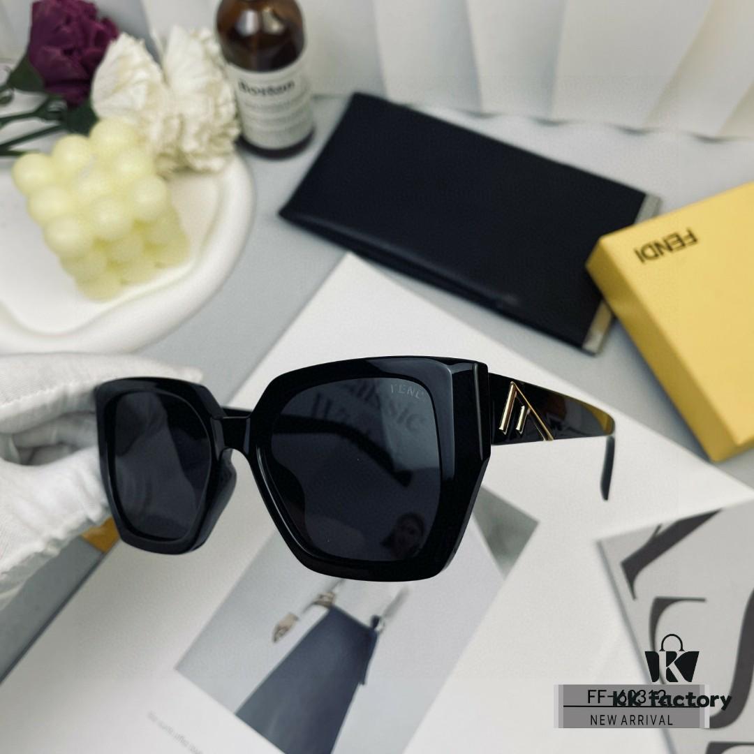 6931fd0a3a89a121ed54d662 FENDI Italy - Polarized Sunglasses with TR90 Frame and Polymeric Lenses by Polaroid