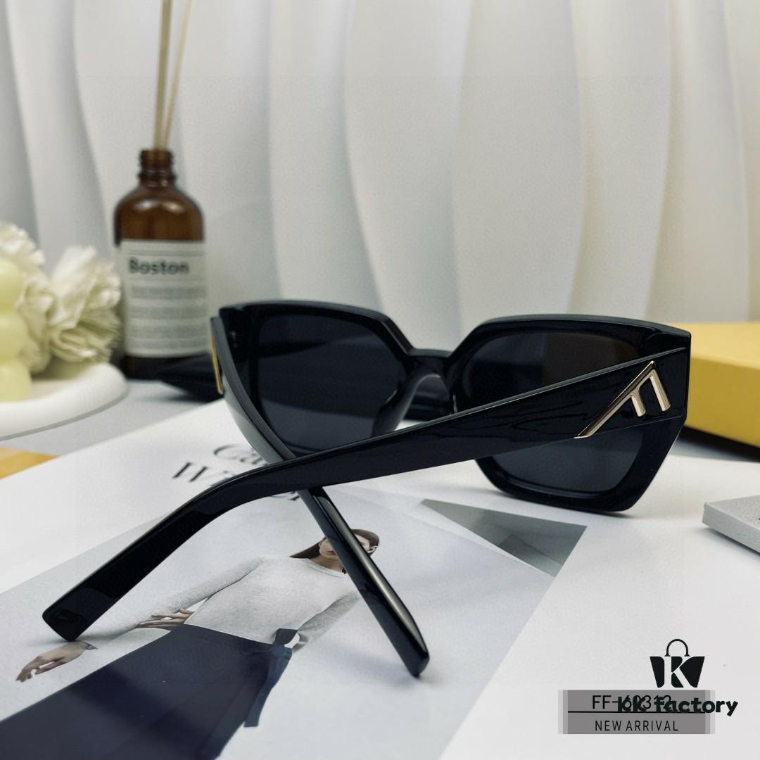 6931fd0a3a89a121ed54d666 FENDI Italy - Polarized Sunglasses with TR90 Frame and Polymeric Lenses by Polaroid