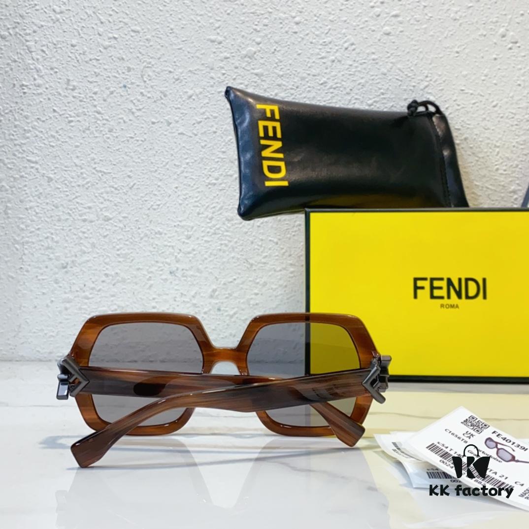 FENDI FF40139 Sunglasses