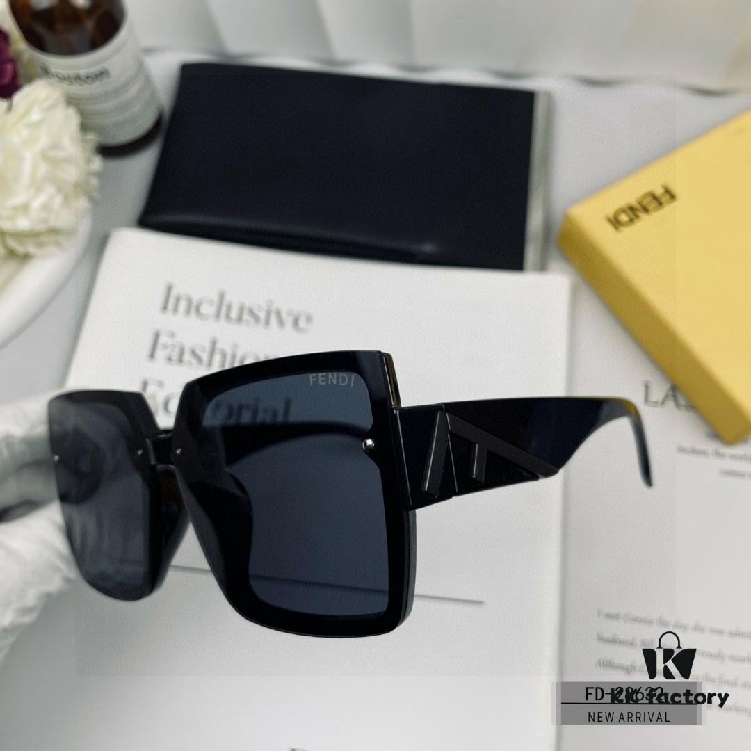 FENDI Italy | Polarized Sunglasses with TR90 Frame and Polylite Lenses