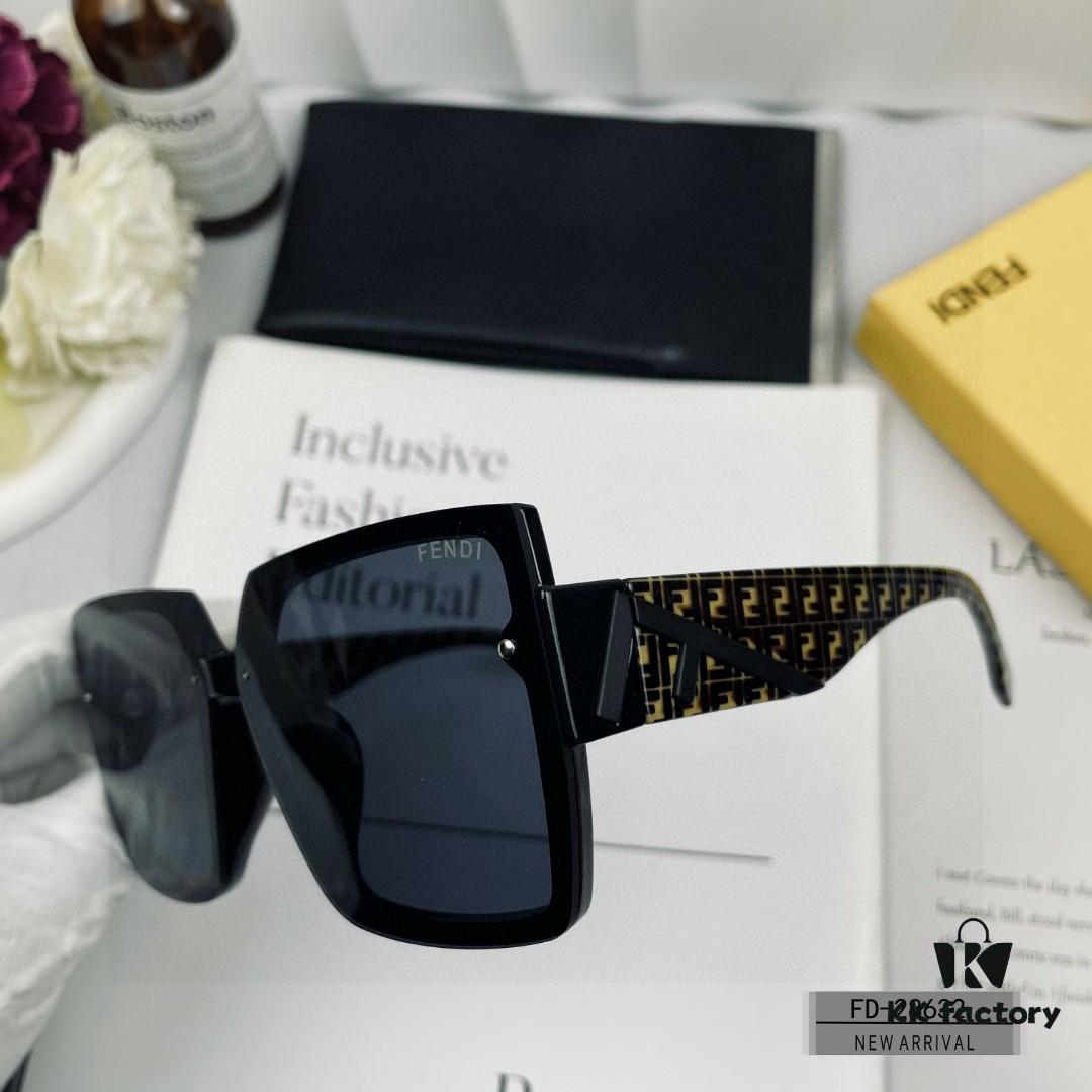 6931fd2d3a89a121ed54d82c FENDI Italy | Polarized Sunglasses with TR90 Frame and POLAROID Lens