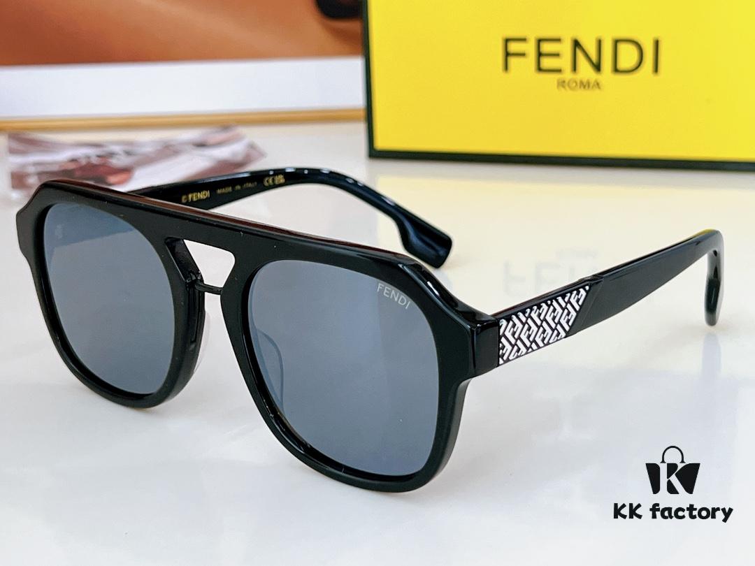 Fendi FE40026U Sunglasses
