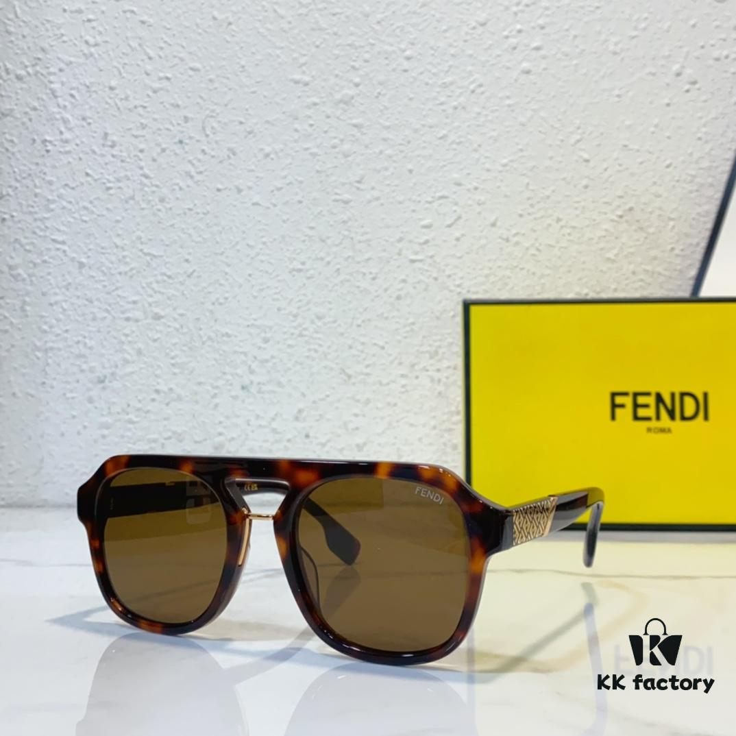6931fd303a89a121ed54d85c Fendi FE40026U Sunglasses Unisex 55□22-145
