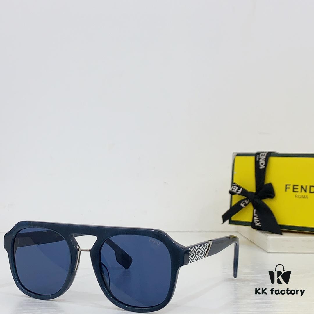6931fd333a89a121ed54d879 Fendi FE40026U Sunglasses, Size 55-22-145