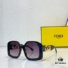 FENDI FE40048U Sunglasses