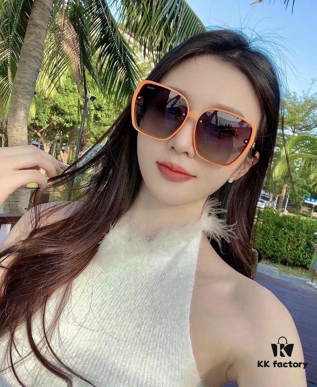 6931fd373a89a121ed54d8ae Fendi Women's Polarized Sunglasses, Fashionable Face-Framing Design, Luxury Brand Style, Model 7233