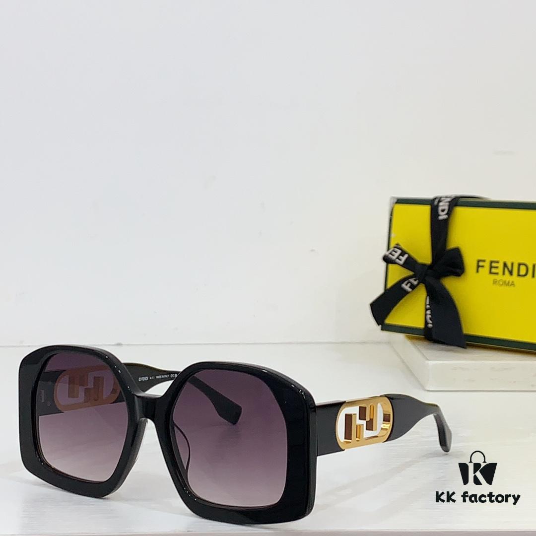FENDI Sunglasses Model FE40048U Size 52□19-145
