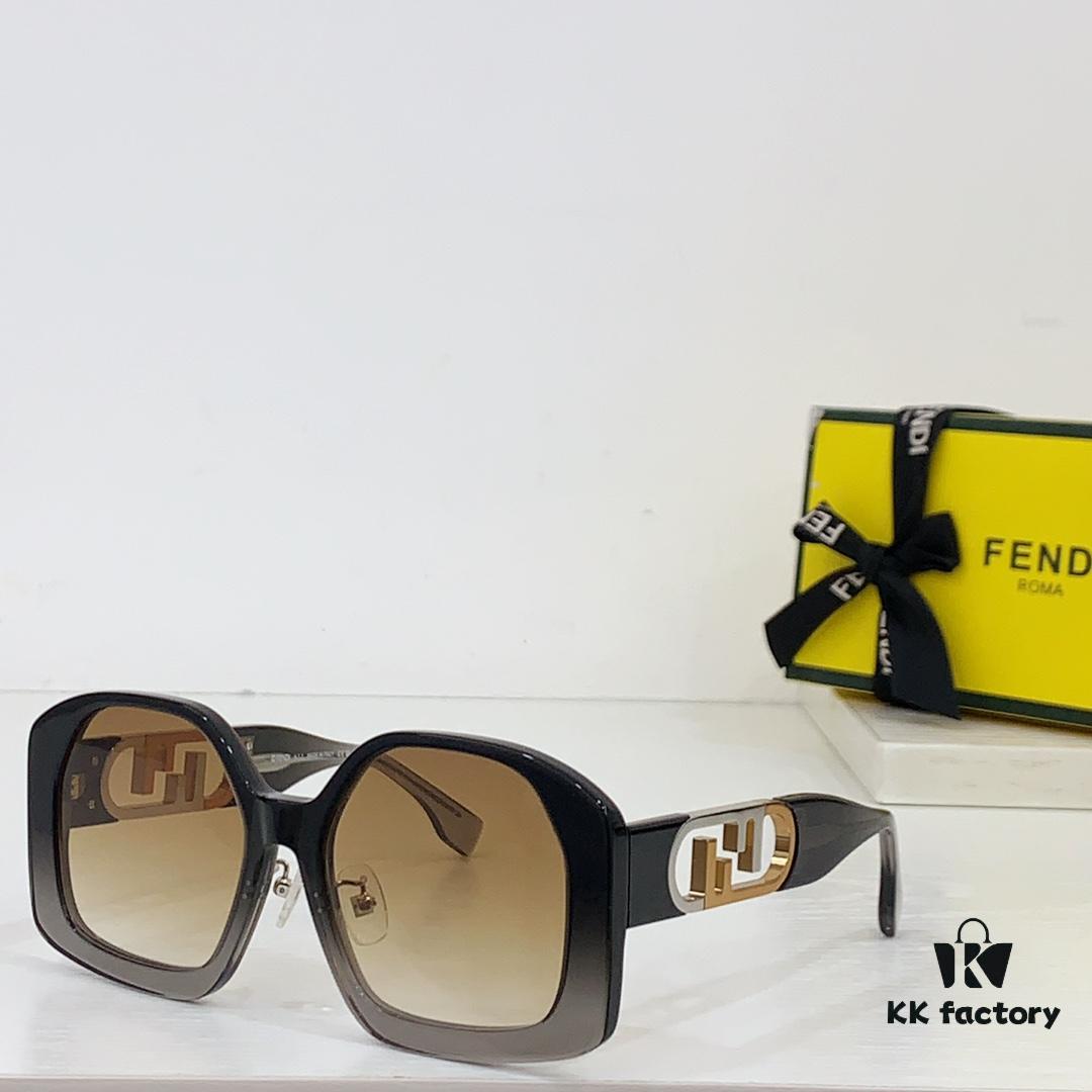 FENDI Sunglasses Model FE40048U Size 52□19-145
