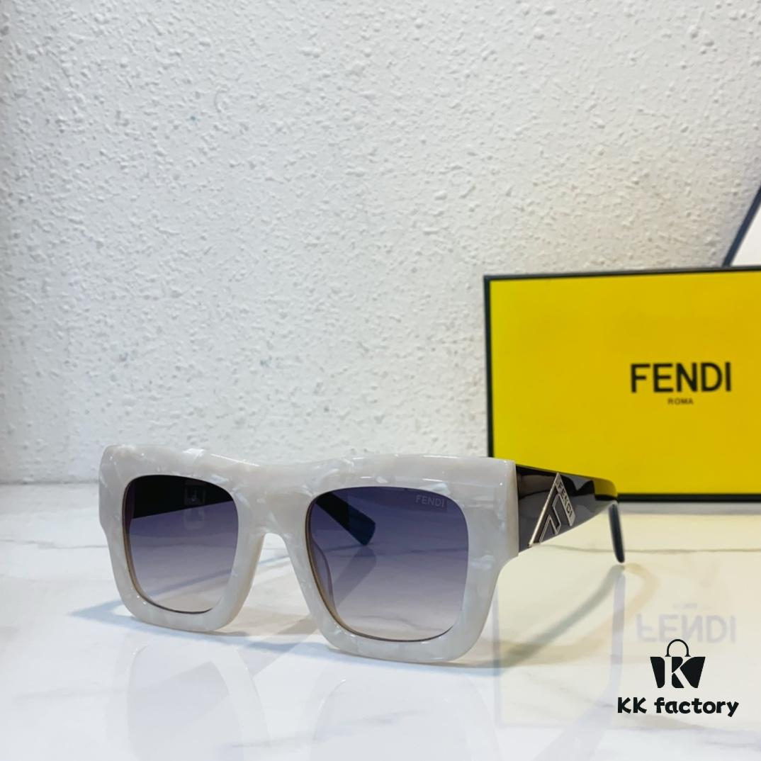 FENDI MOD: 4080 Size: 52 □ 23 142 Sunglasses