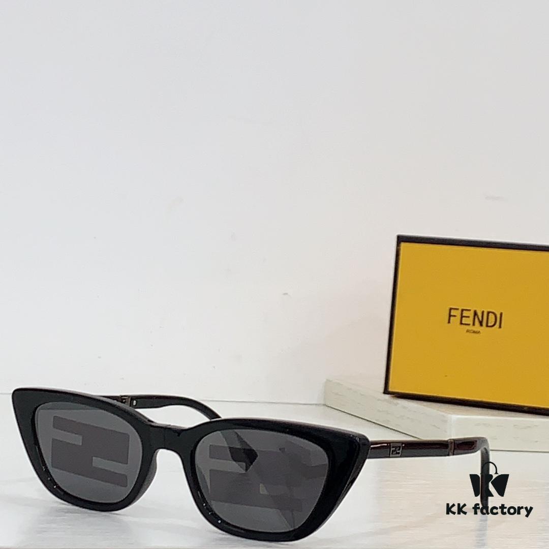 Fendi Folding Sunglasses with Logo Subtle Pattern