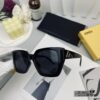6931fd5f3a89a121ed54dacd FENDI Italy | Polarized Sunglasses with TR90 Frame and POLAROID Resin Lenses