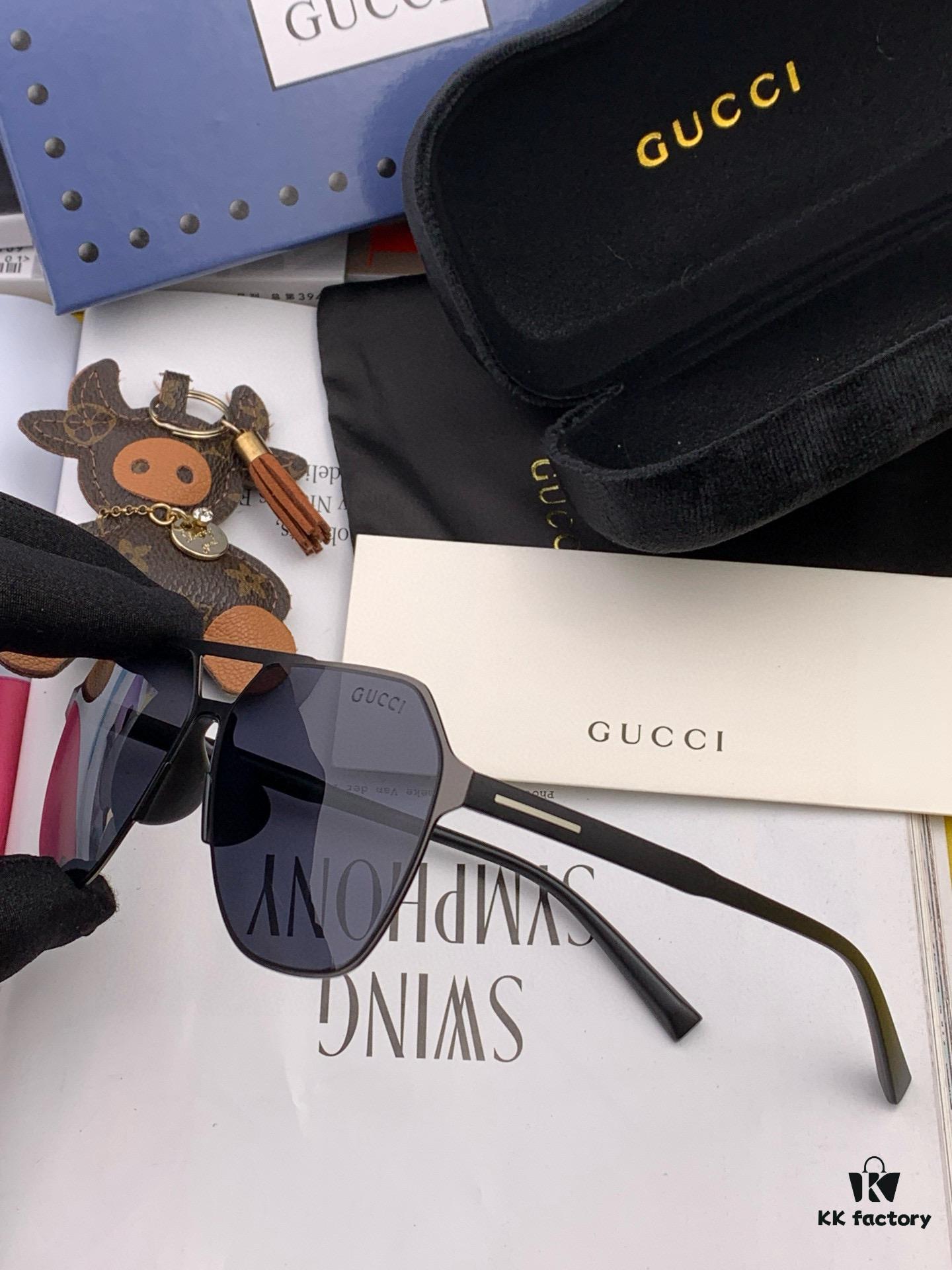 GUCCI Men's Colorful Pilot Polarized Sunglasses G3807