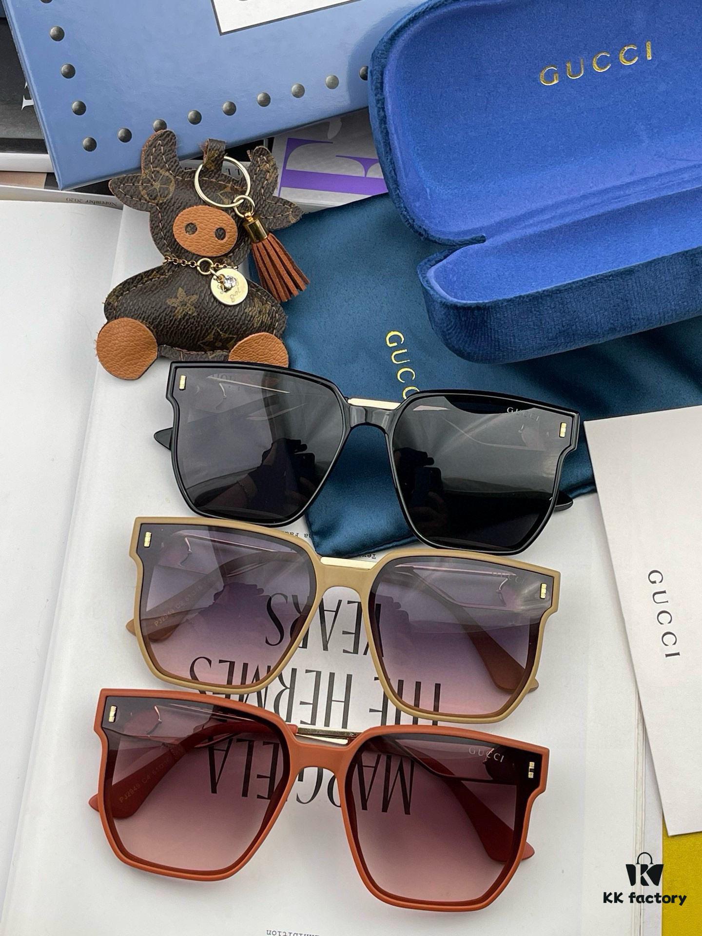 6931fd7e3a89a121ed54dc66 Gucci Classic Square Frame Sunglasses, Flattering on All Face Shapes, Stylish with Coats or Dresses, Nylon Polarized Lenses for UV Protection, Model: G9294