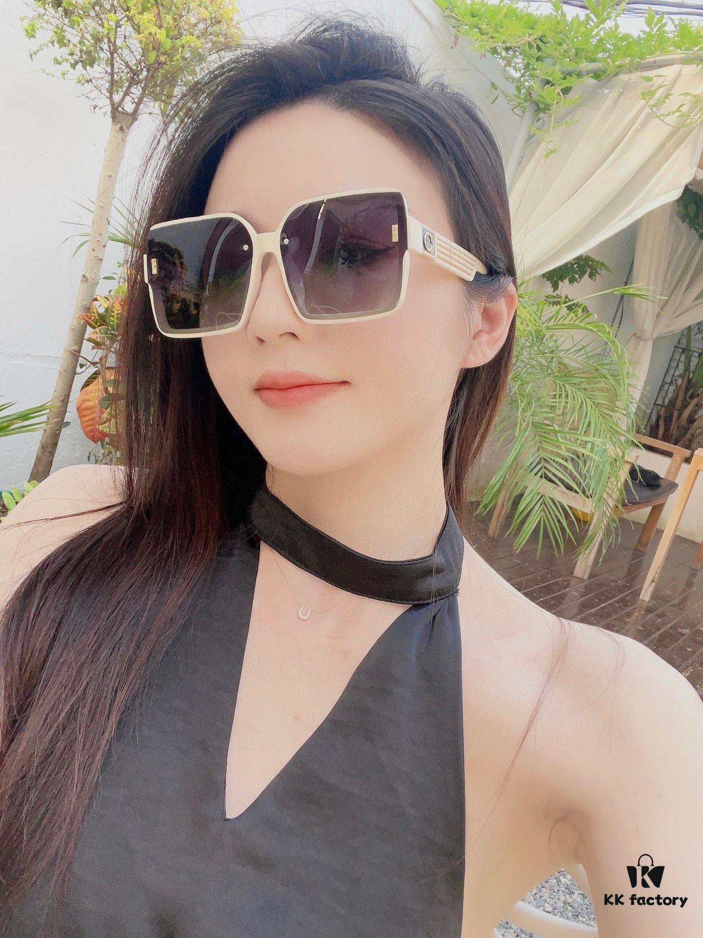 6931fd803a89a121ed54dc82 2025 New Arrival! Women's HD Thickened Polarized Sunglasses🕶️ GUCCI Fashion Driving Sunglasses, Top Luxury Brand, Classic Best-Selling Model, High-Quality TR Frame, Model: G2519