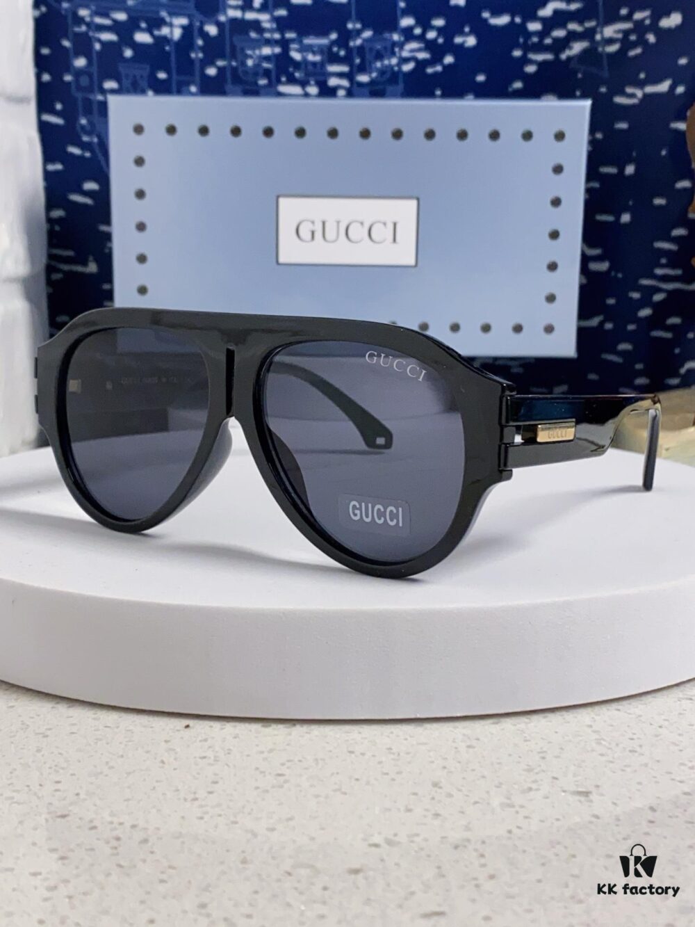 6931fd833a89a121ed54dcb1 Gucci 2025 Collection High-End Unisex Pilot Sunglasses, European Celebrity-Inspired Frog-Shaped Eyewear, Fashionable Sun and Myopia Glasses