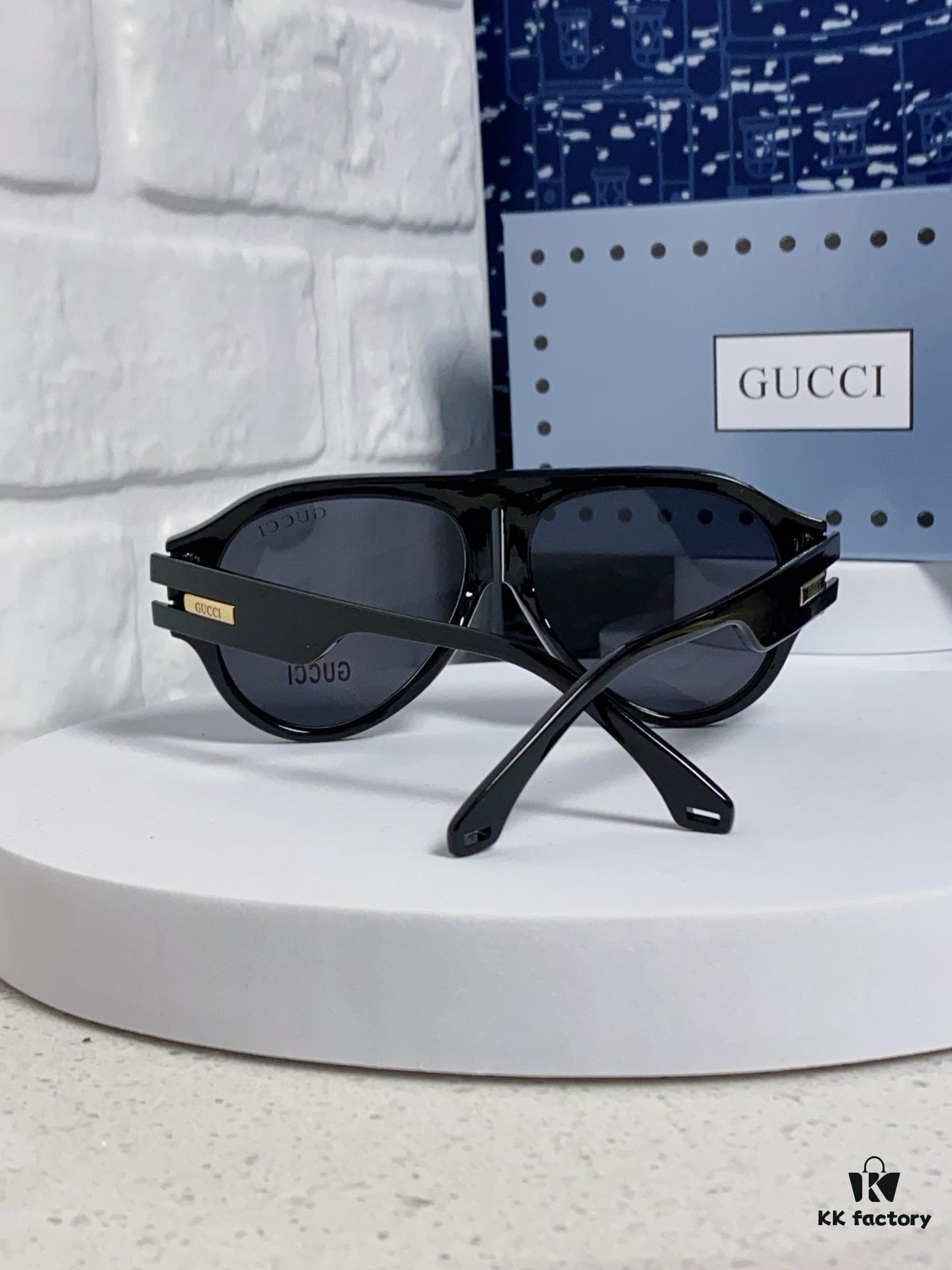 6931fd833a89a121ed54dcb3 Gucci 2025 Collection High-End Unisex Pilot Sunglasses, European Celebrity-Inspired Frog-Shaped Eyewear, Fashionable Sun and Myopia Glasses