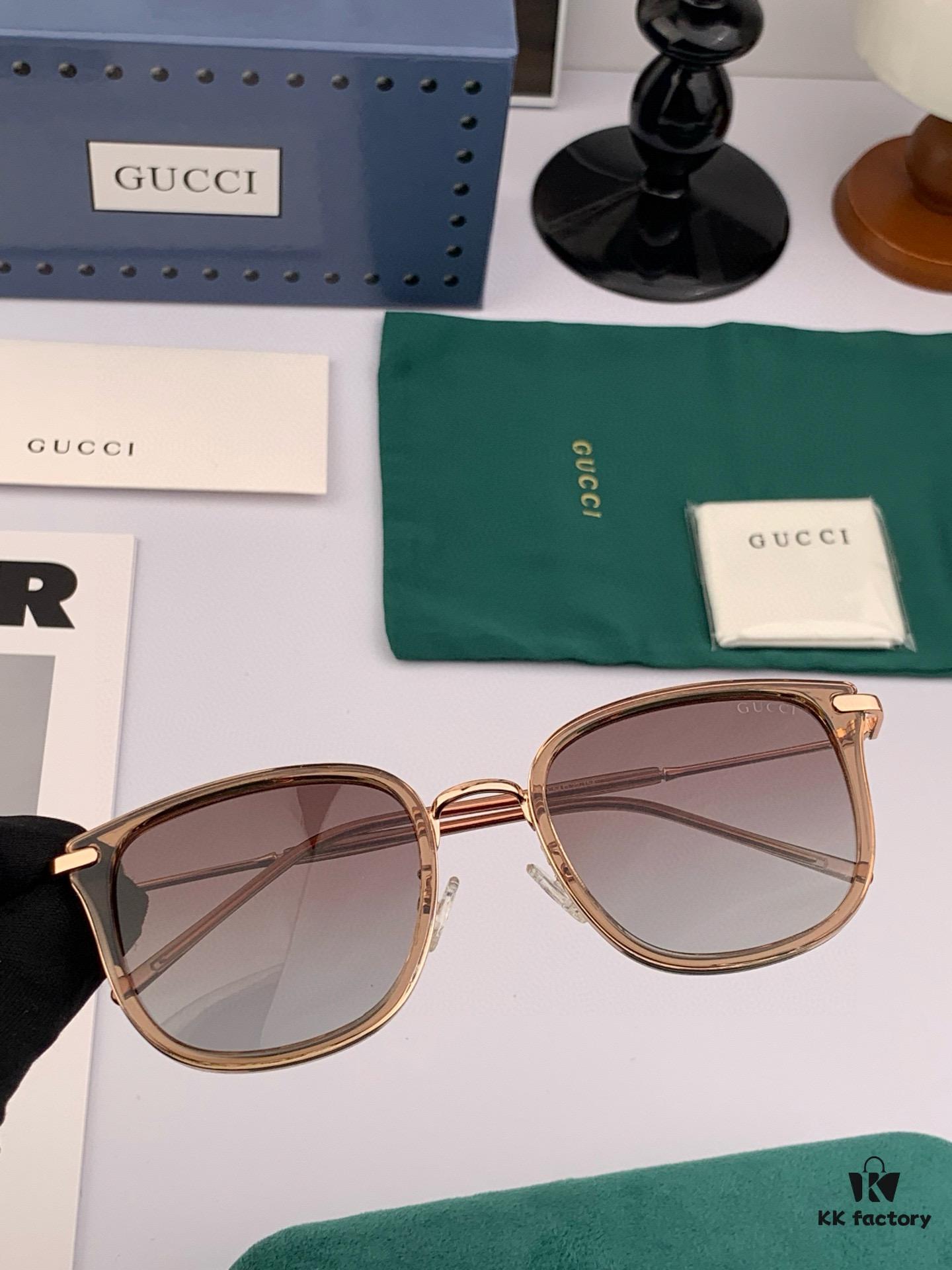 6931fd8d3a89a121ed54dd34 Gucci Classic Square Frame Design, Flattering on All Face Shapes, Perfectly Complements Coats or Dresses, Polarized Lenses for UV Protection
