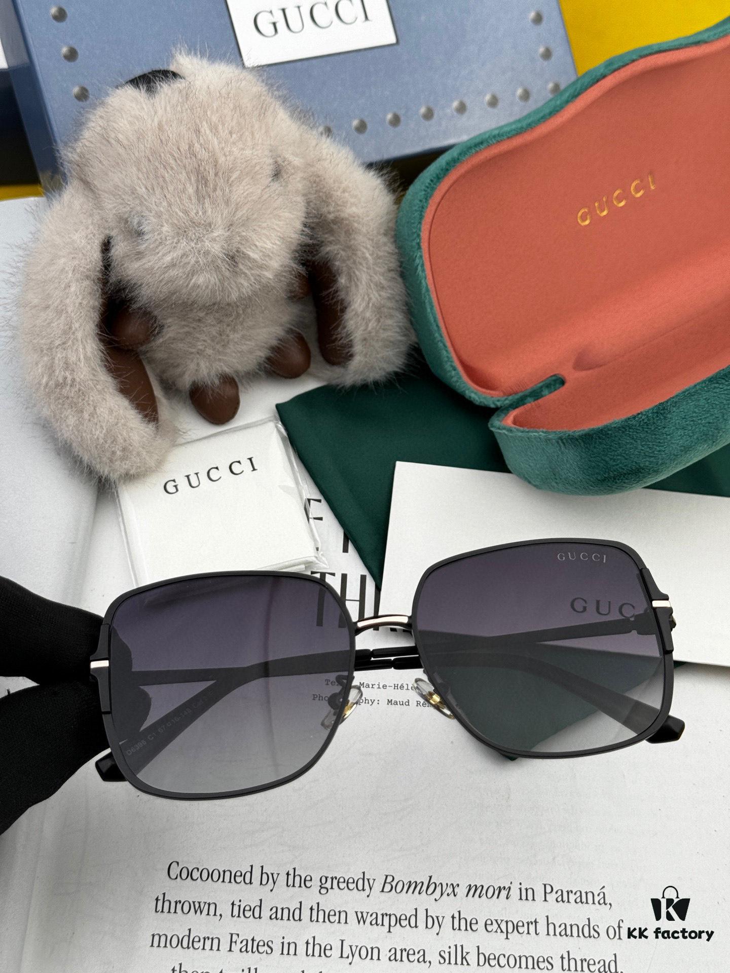 GUCCI Nylon Polarized Sunglasses with Round Frame Design