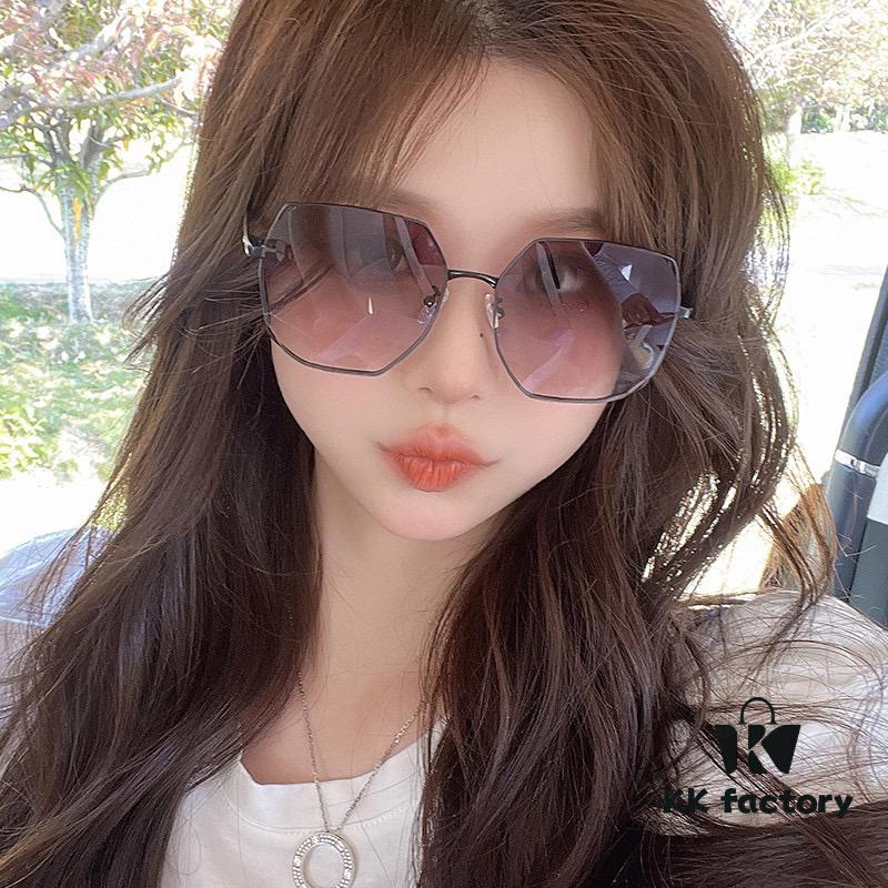 6931fda03a89a121ed54de2d GUCCI - Gucci Italian Import 2025 Fashion Luxury Decorative Sunglasses, Nylon HD Sunglasses, Celebrity Poster Style, Highly Complex Craftsmanship, Strong 3D Texture
